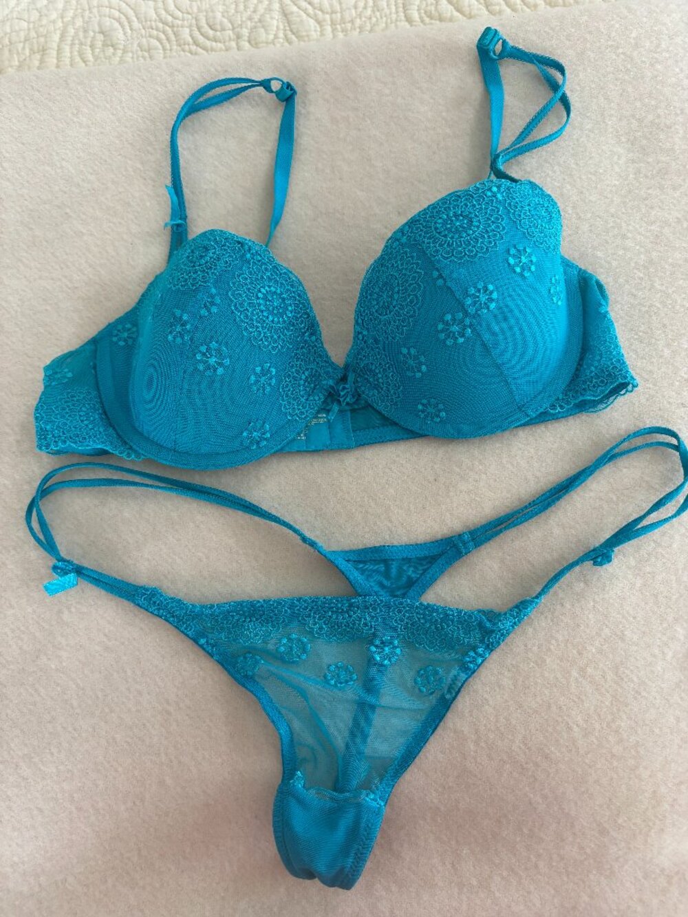 Abrielle 36B Turquoise underwire 36B Bra set